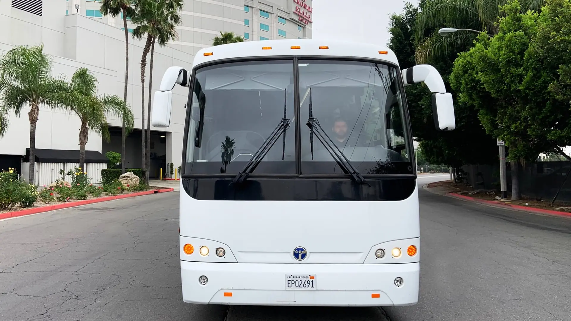 Tour Coach Mini Coach Rental Los Angeles 2